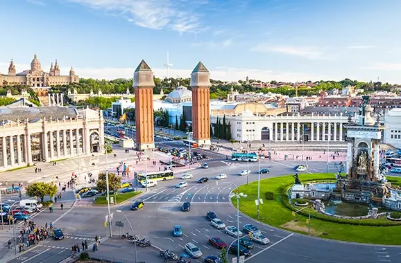 foto panor�mica de la plaza de espa�a en barcelona