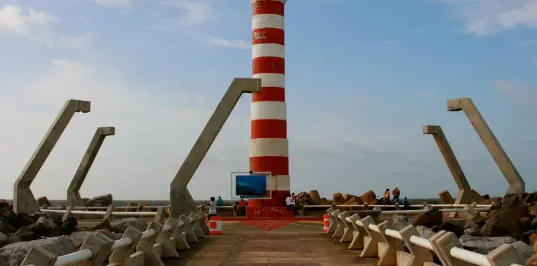 paseo de las escolleras en coatzacoalcos