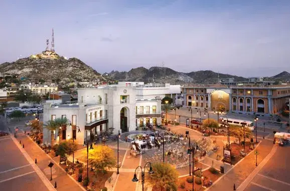 bicentennial square in hermosillo