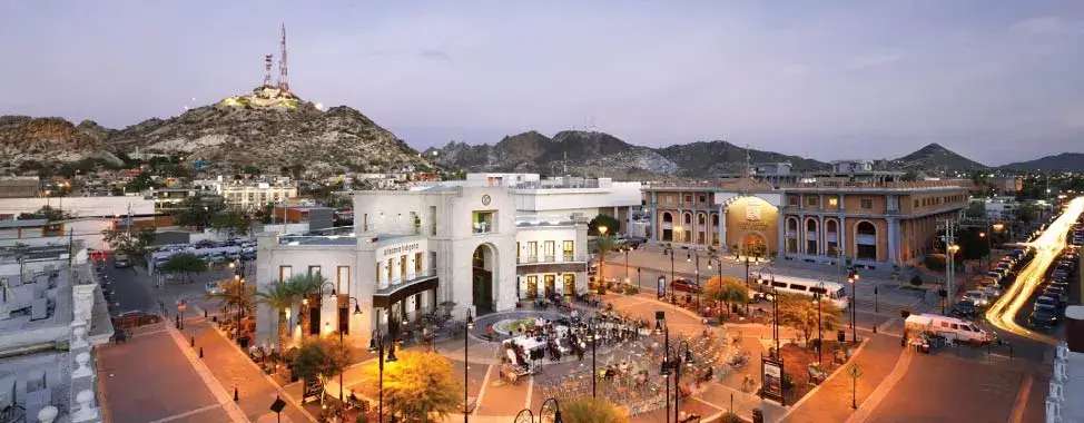 bicentennial square in hermosillo
