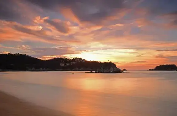 tangolunda beach in ixtapa zihuatanejo