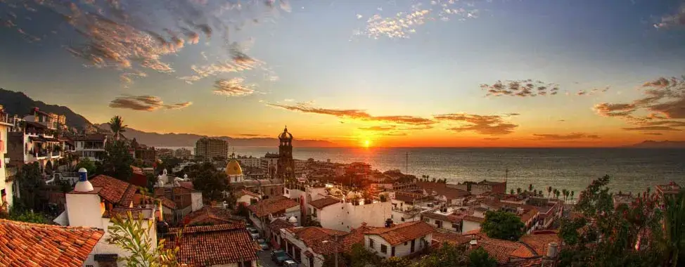 atardecer en puerto vallarta